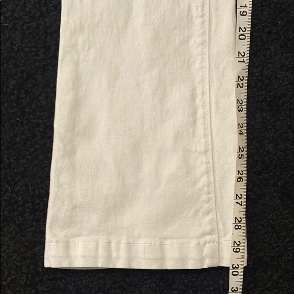 Paige Women's White Jeans- Size 25 - Picture 4 of 4